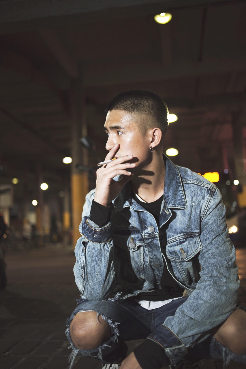 越南代妈借卵生的男孩看李宗盛（越南男歌星）